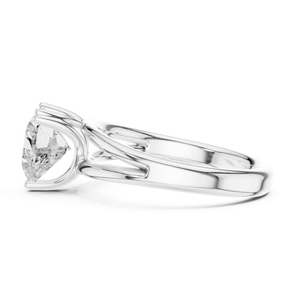 2 Carat heart-shaped diamond engagement ring